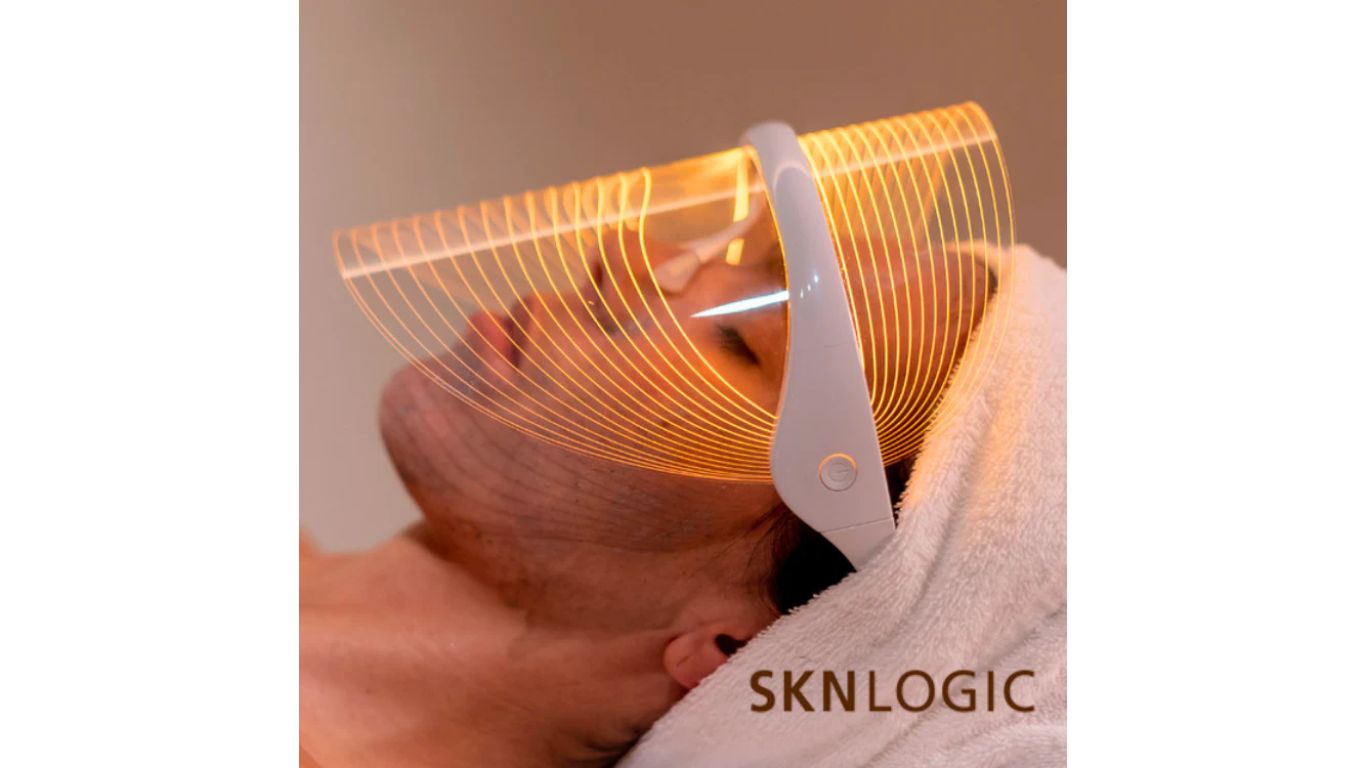 SKN LED Mask 7 Colour